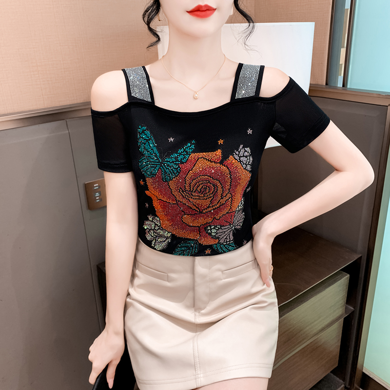 أحدث الملابس الأوروبية النسائي - مراجعة Streetwear Brand Flower وسعره