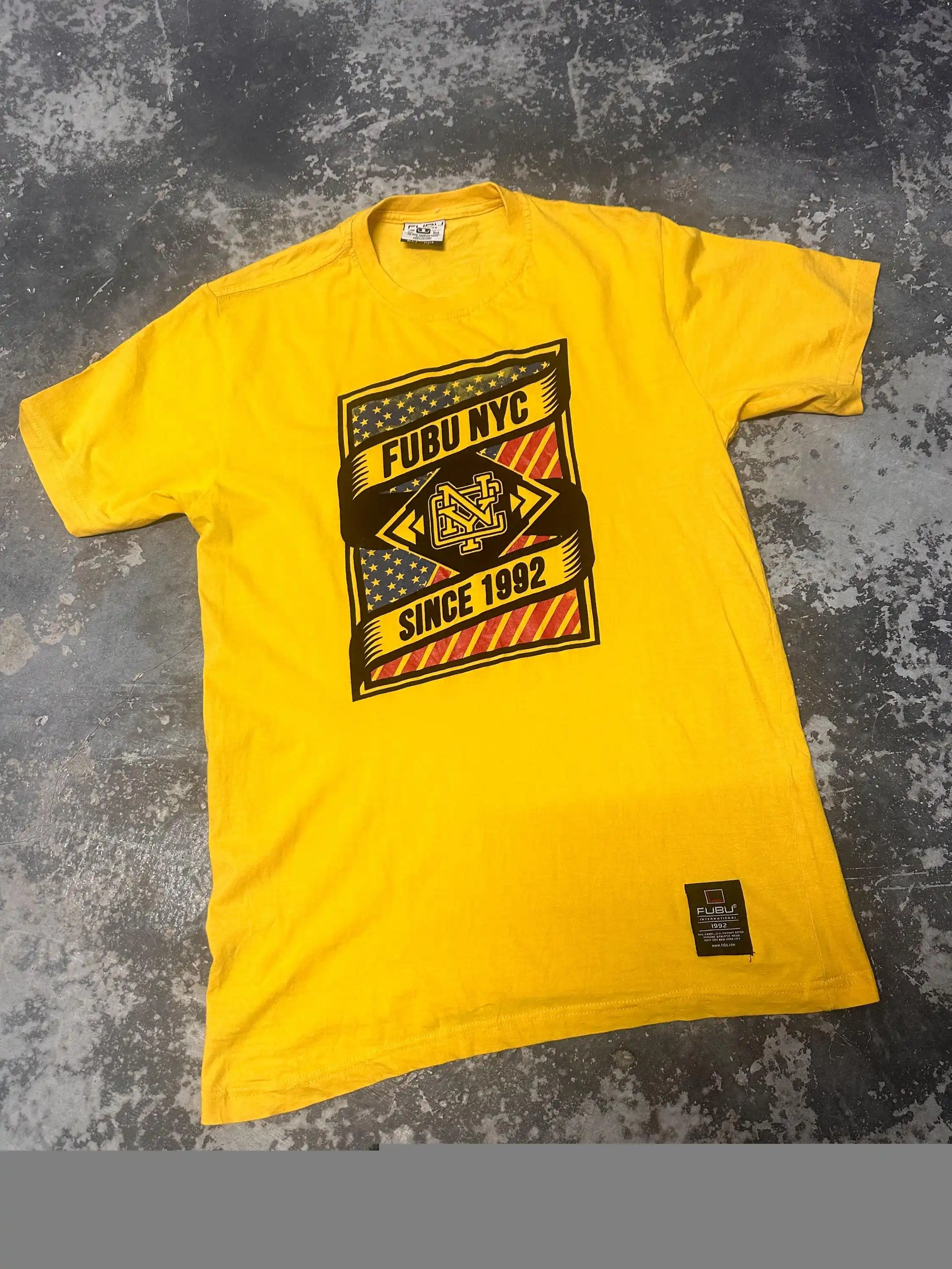 تي شيرت فينتاج فوبو نيويورك ست - مراجعة Yellow Streetwear Brand وسعره